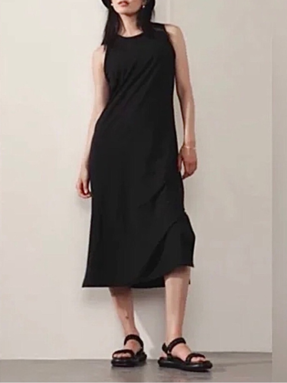 NEW Athleta Essential Midi Dress